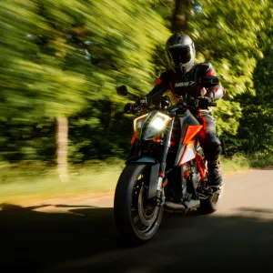 KTM 390 Duke Gen-3 : la roadster la plus affûtée des moins de 400 cc vient de passer un cap gallery 3