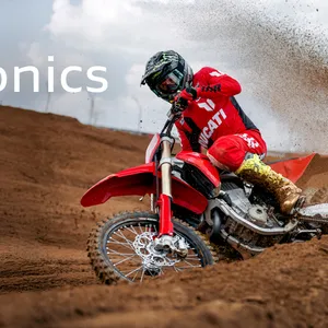 Ducati Desmo450 EDS : une enduro homologuée route qui pourrait viser le Dakar gallery 6