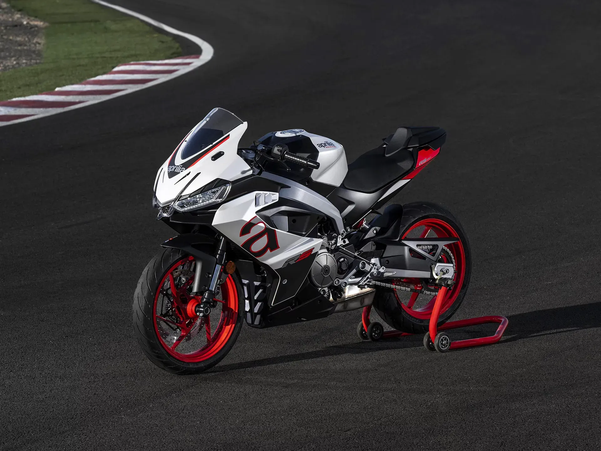 Aprilia RS 457 - Image 4