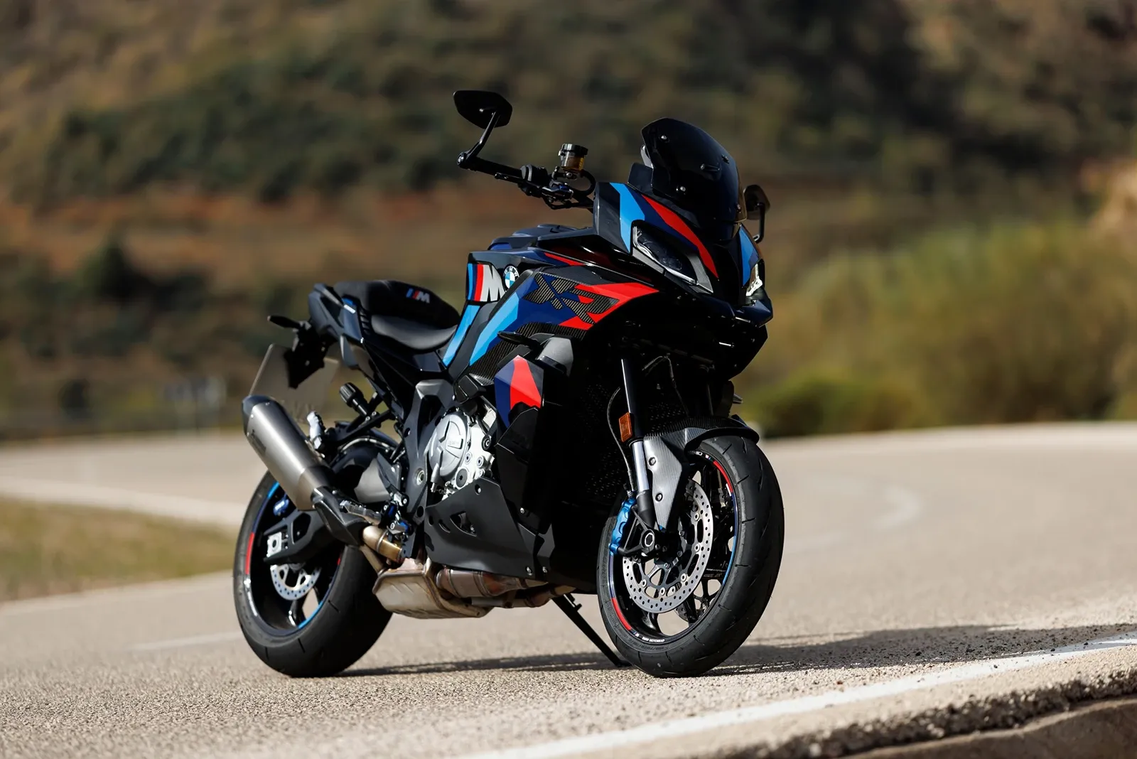 BMW M 1000 XR - Image 3