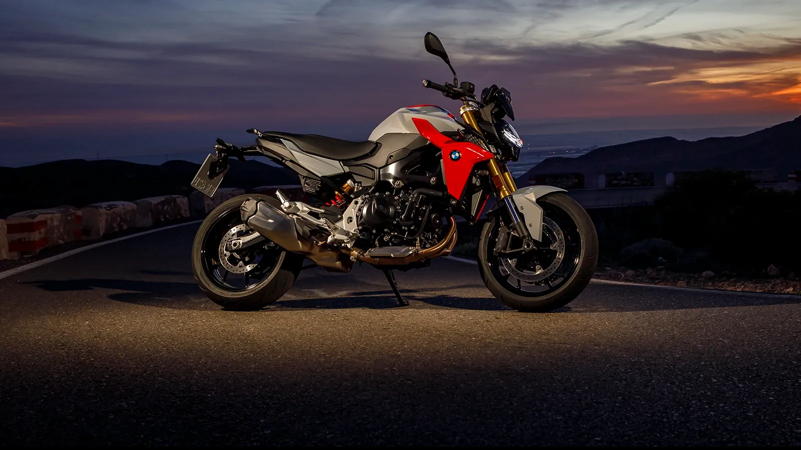BMW F 900 R - Image 3