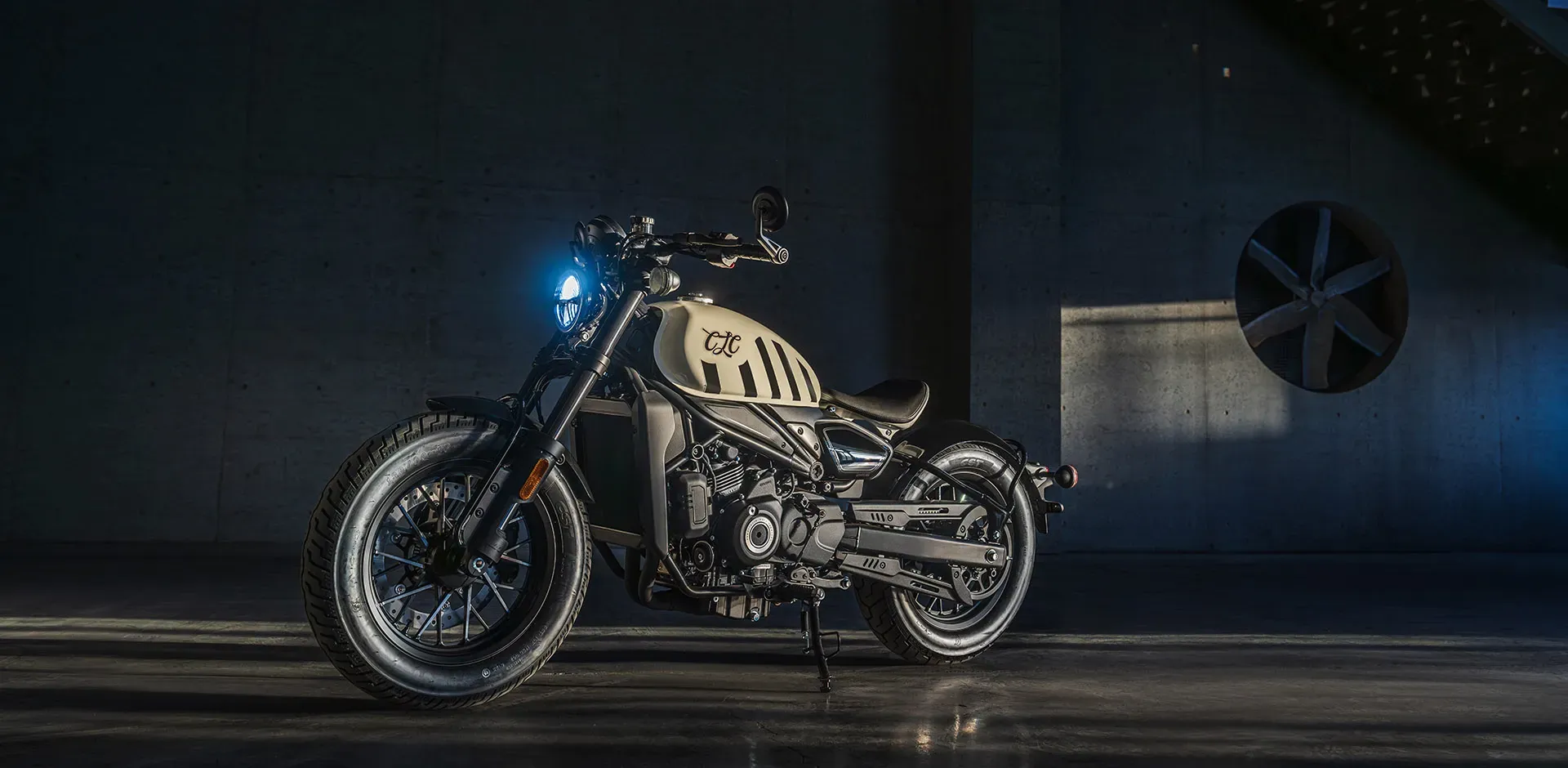 CFMOTO 450CL-C BOBBER - Image 3