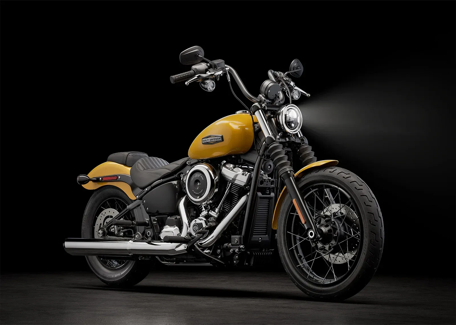 Harley-Davidson Street Bob - Image 4