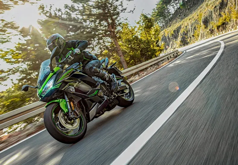 Kawasaki Ninja 1000SX - Image 4