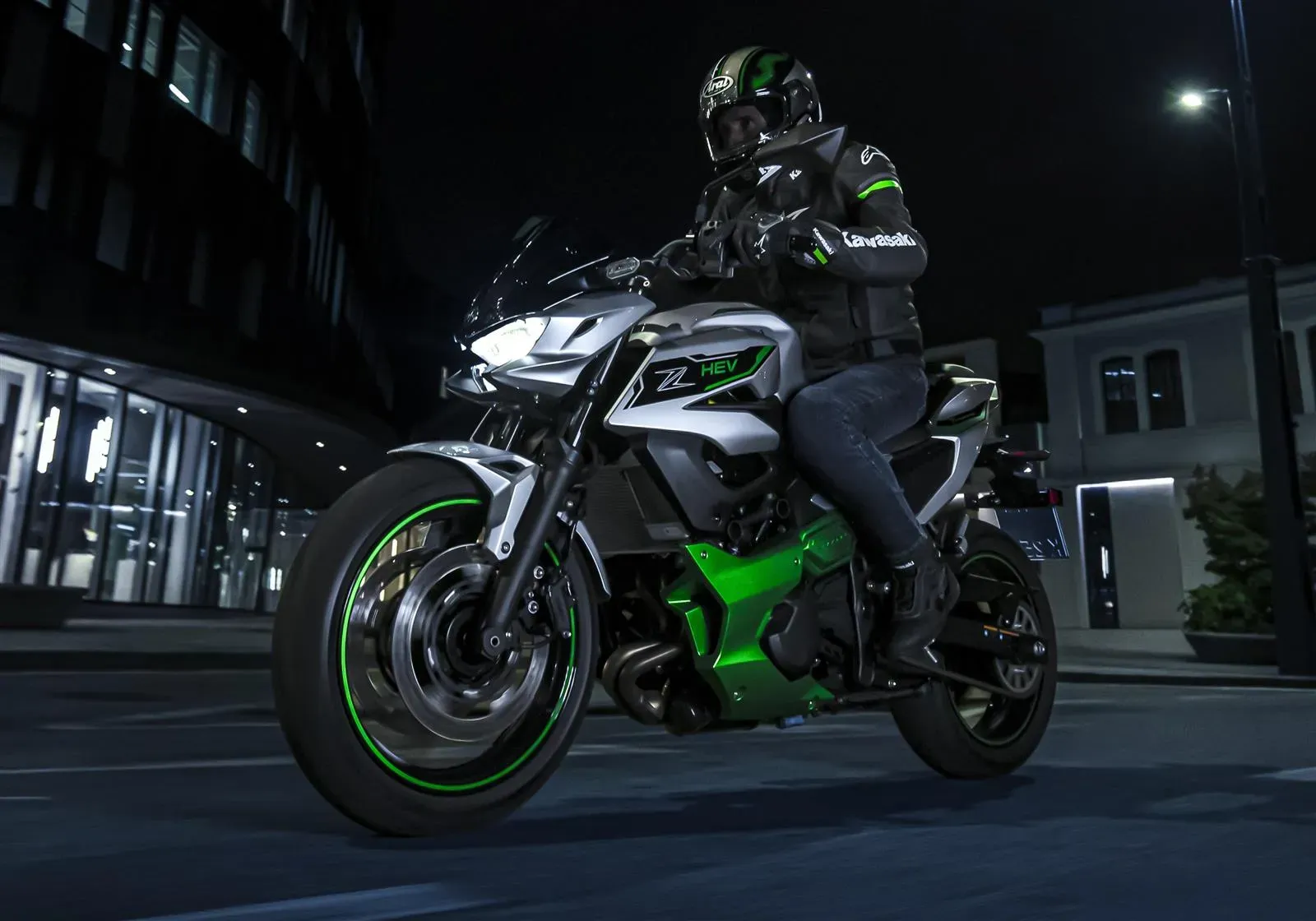 Kawasaki Z7 Hybrid - Image 4