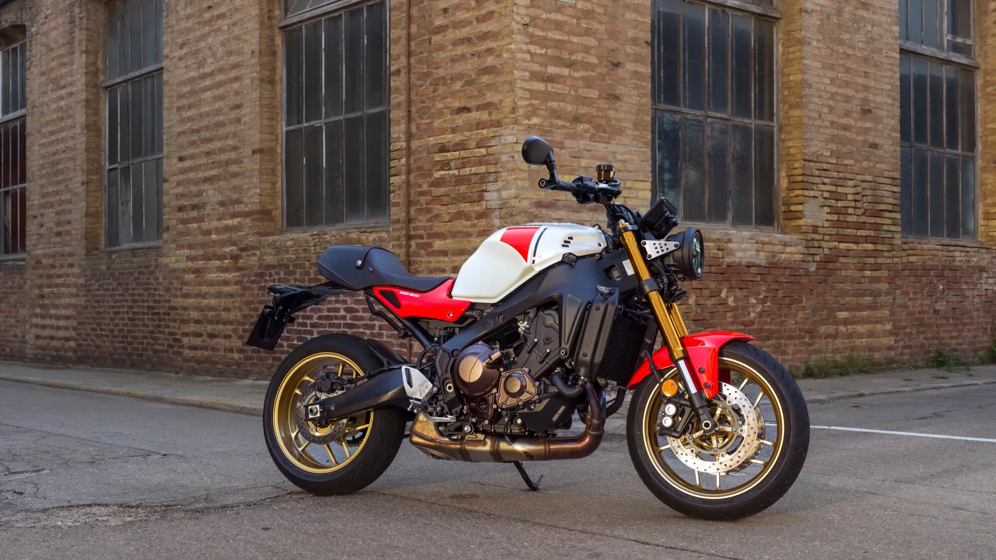 Yamaha XSR900 - Image 4