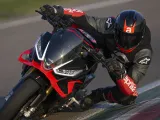 Aprilia Tuono V4 6