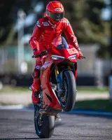 Ducati Panigale V2 6