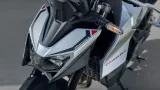Honda CB750 Hornet 3