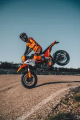 KTM 390 SMC R 6