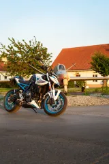 Suzuki GSX-8S 6