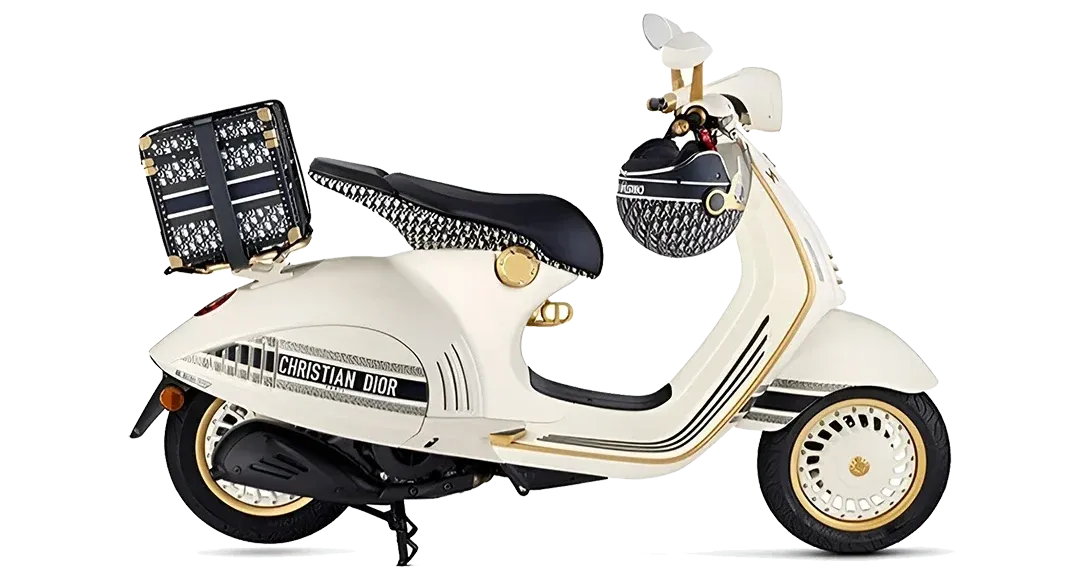 Vespa 946 Christian Dior